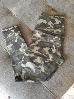 Camo Print Duplicate Leggings - Olive Green